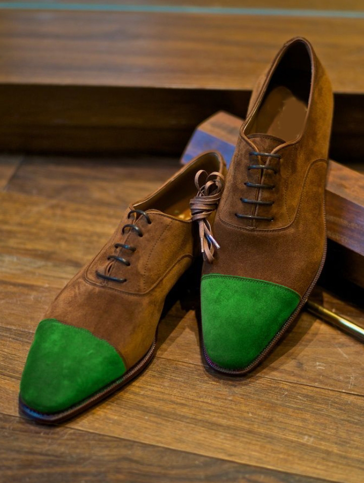cap toe lace up shoes