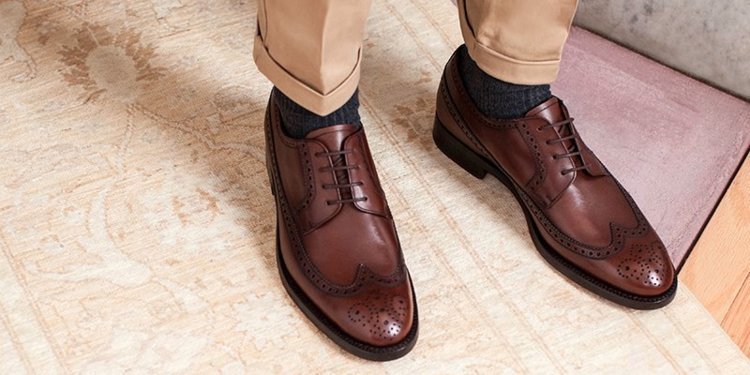 leather formal shoe